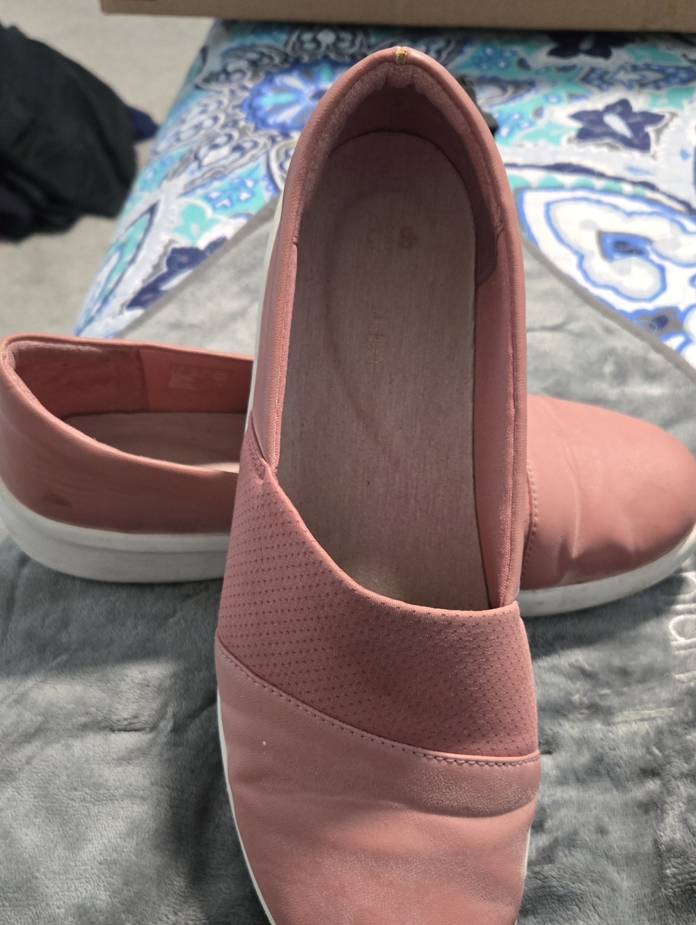 Cloudsteppers by Clarks Slip-On Flats in Dusty Pink